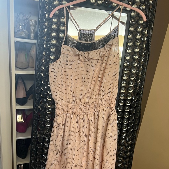 Cute BCBG dress - Picture 1 of 4